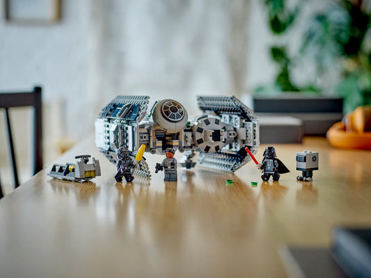 688 db-os TIE bombázó