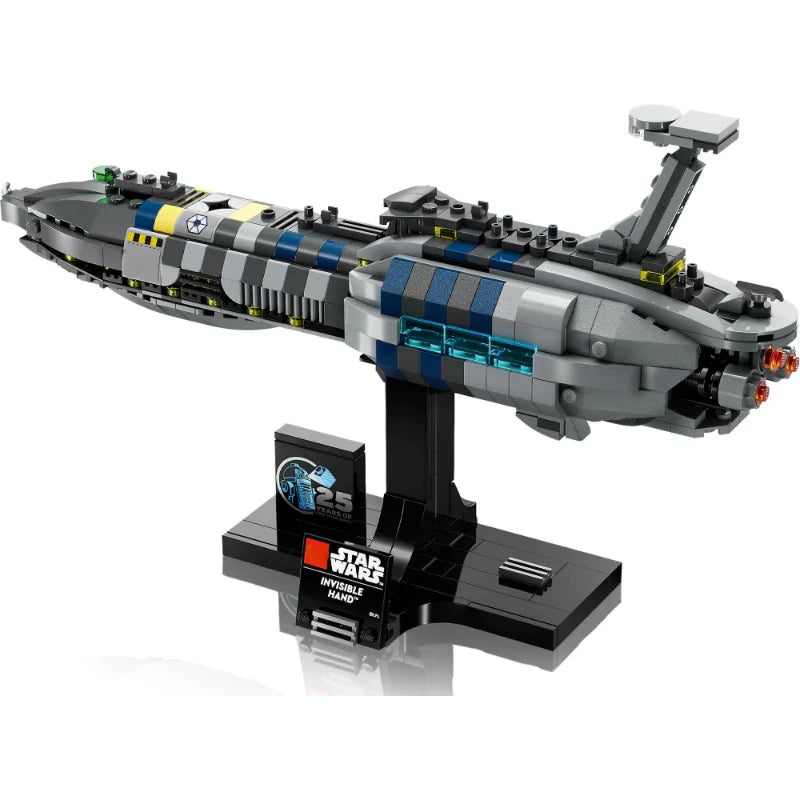 557 db-os Láthatatlan Kéz