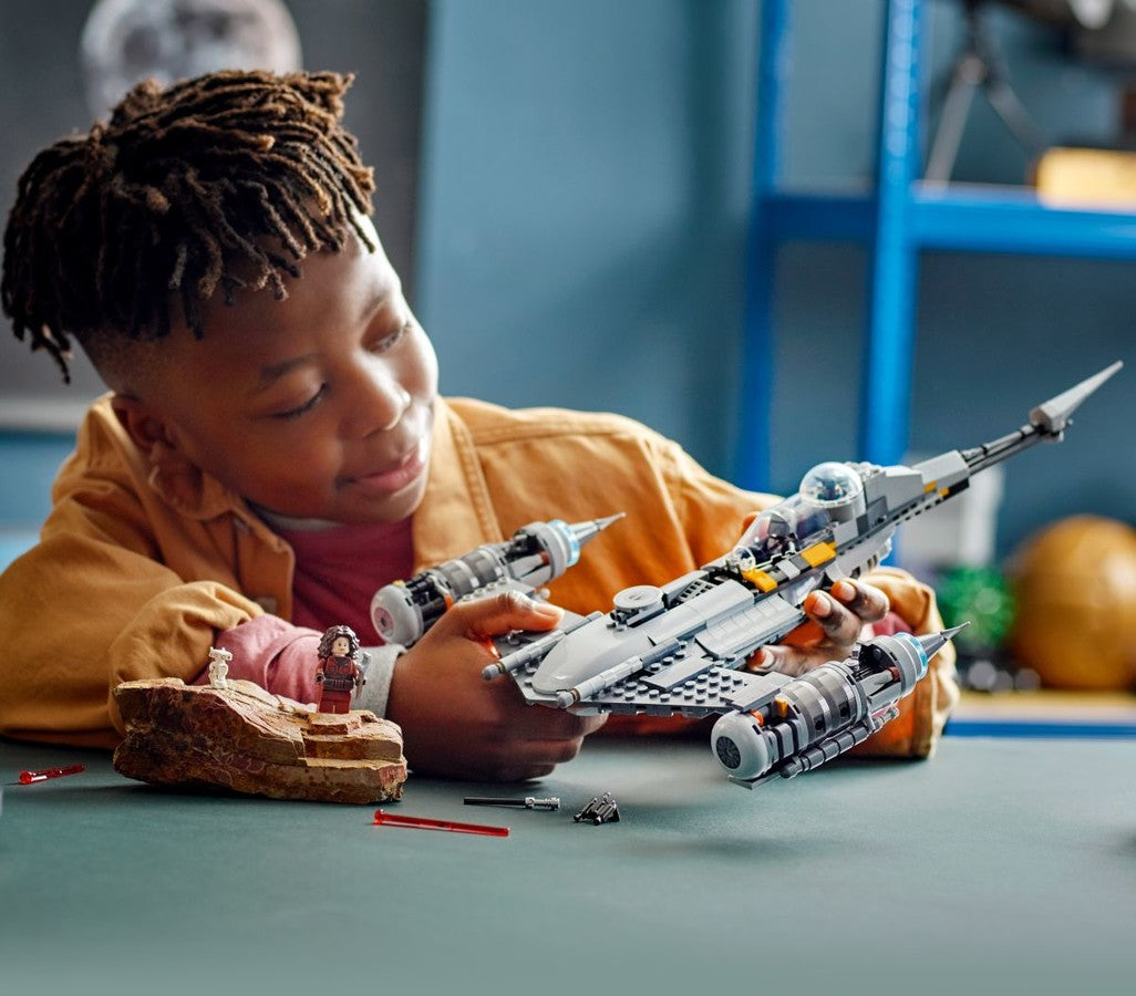 412 db-os A Mandalóri N-1 vadászgépe