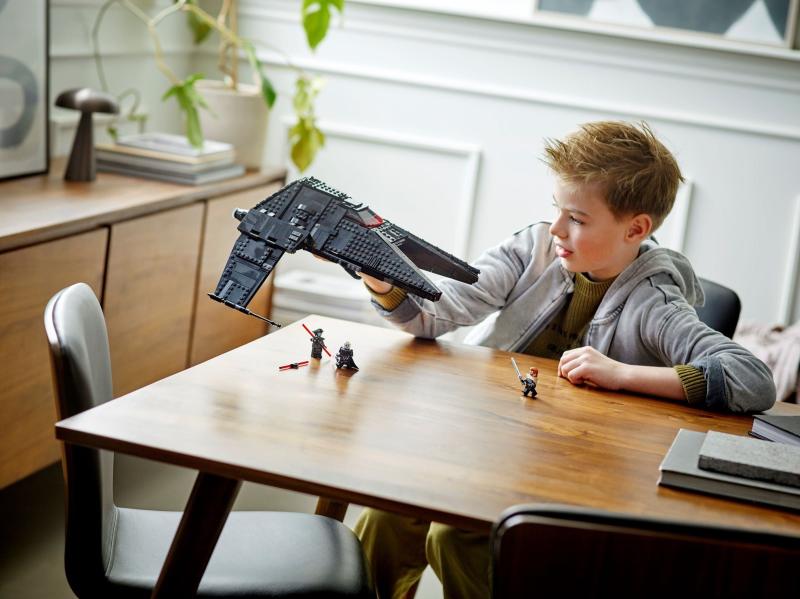 989 db-os Inkvizítor szállító Scythe