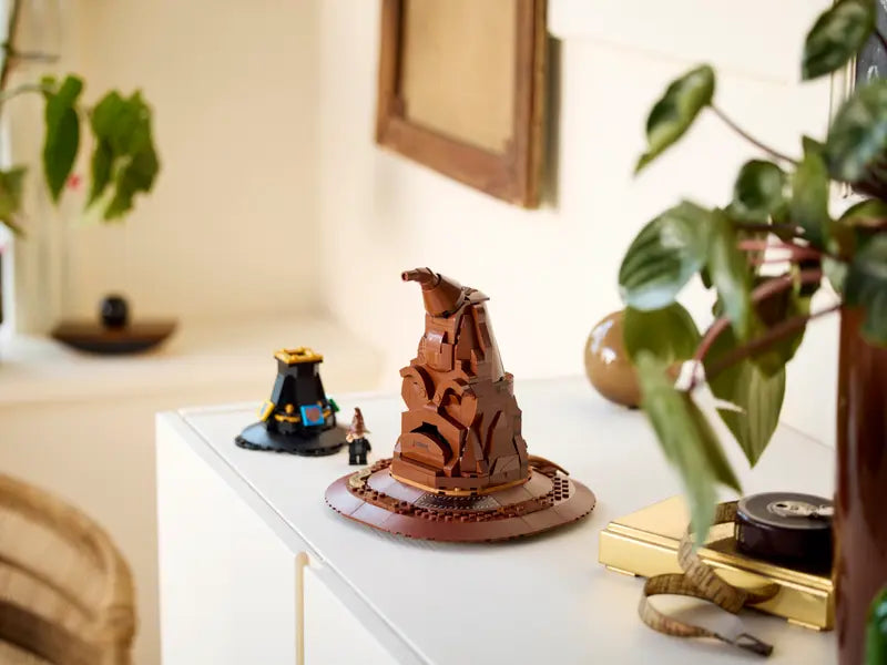 561 db-os A beszélő Teszlek Süveg